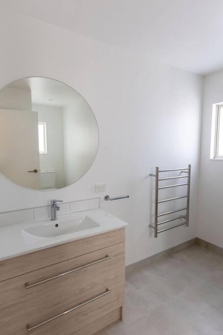 Mount Maunganui Self Contained Flat By The Beach Екстериор снимка